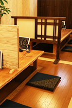 あじと店内掘りごたつ